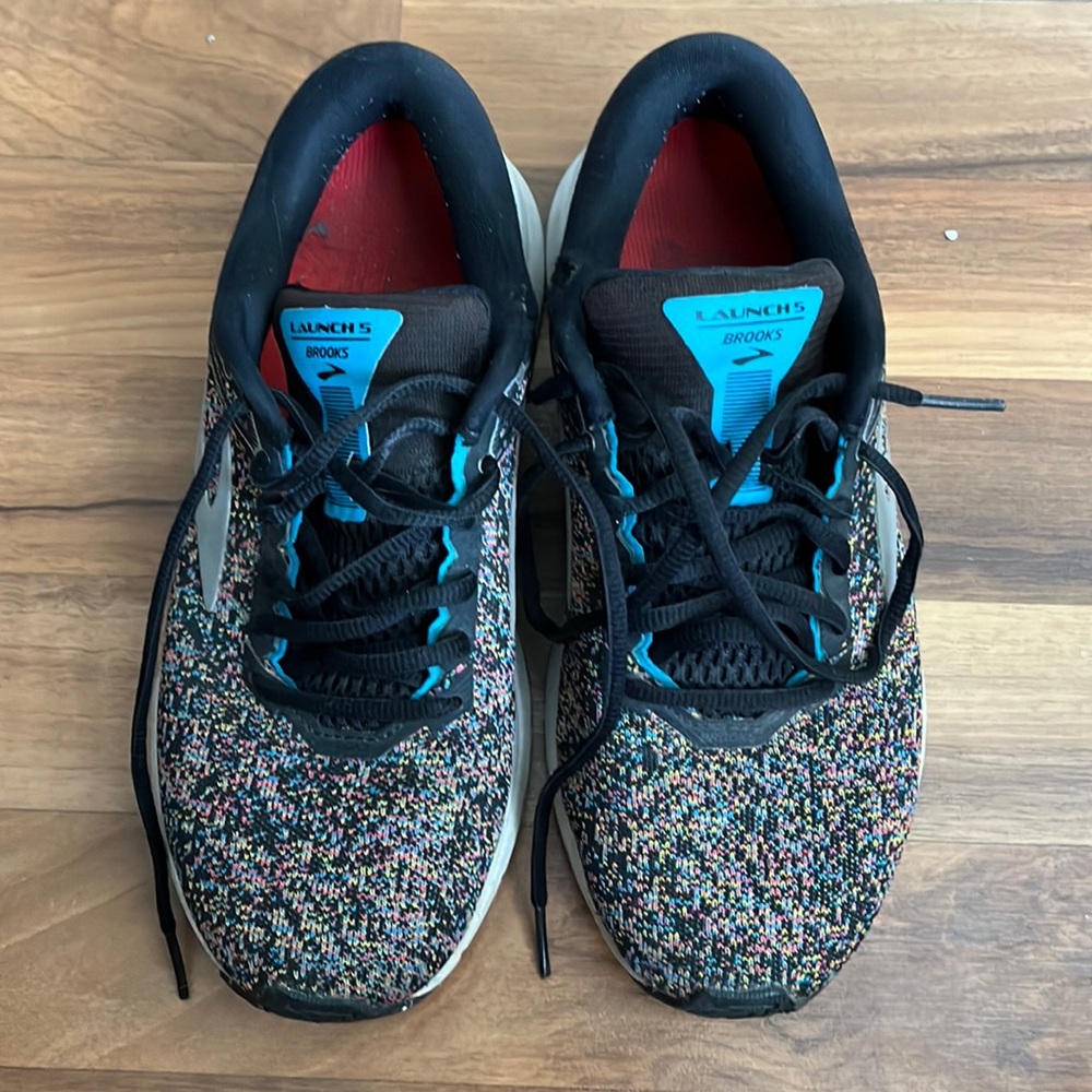 Brooks Launch 5 workout sneakers